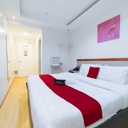 Reddoorz Plus Near Sm Lanang Davao Bagian luar foto