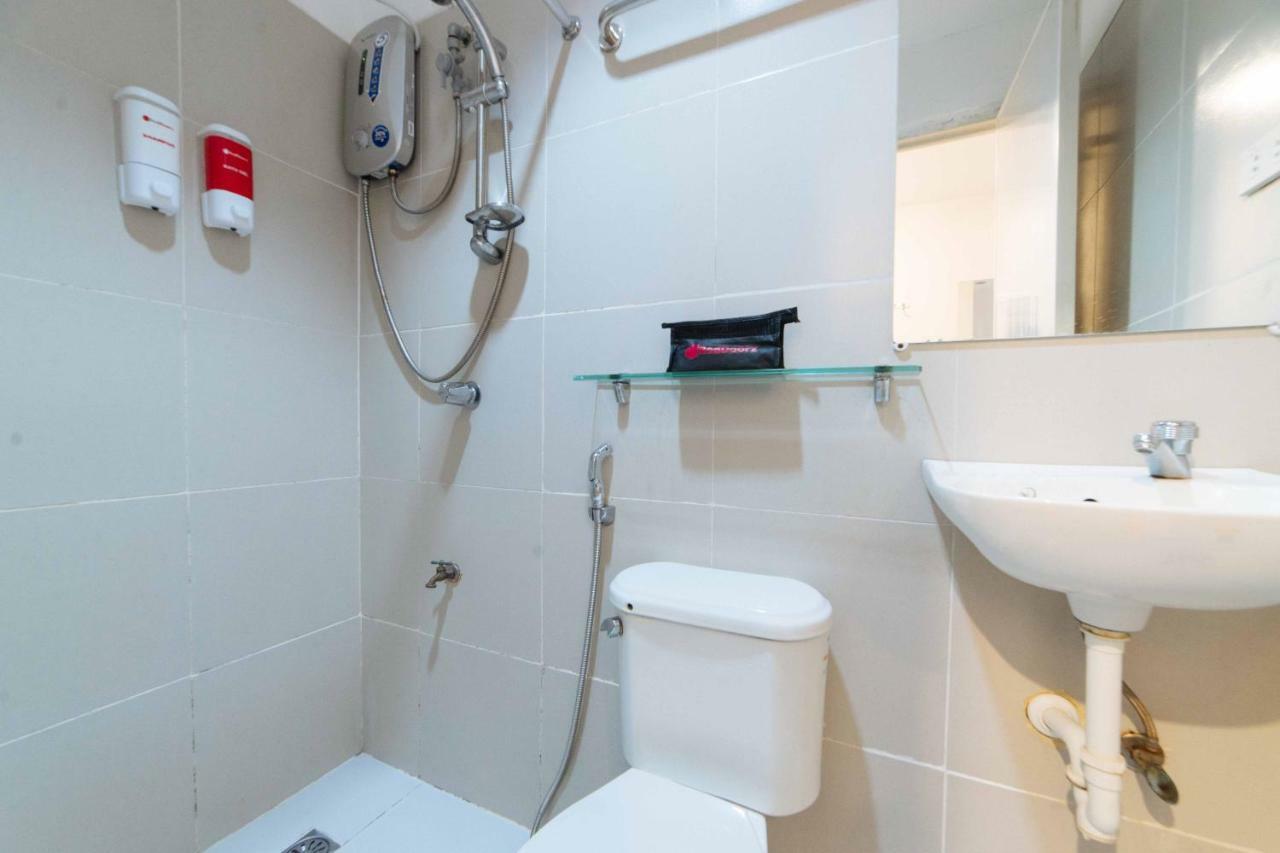 Reddoorz Plus Near Sm Lanang Davao Bagian luar foto