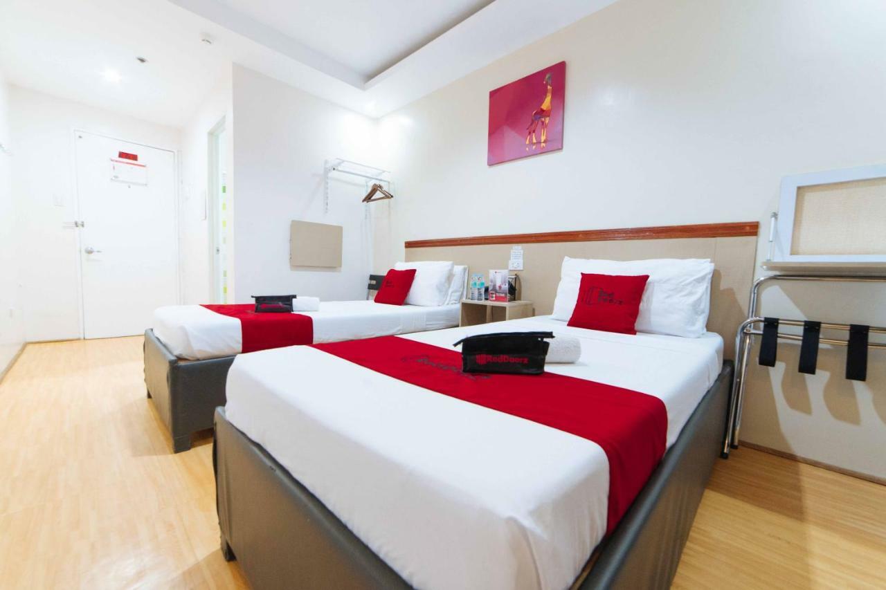 Reddoorz Plus Near Sm Lanang Davao Bagian luar foto