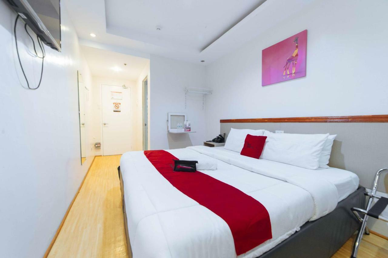 Reddoorz Plus Near Sm Lanang Davao Bagian luar foto