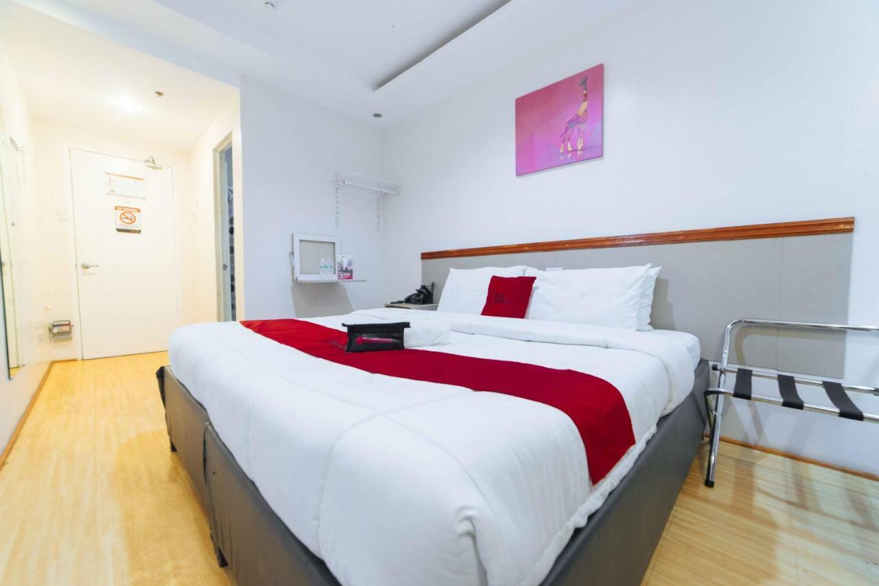 Reddoorz Plus Near Sm Lanang Davao Bagian luar foto